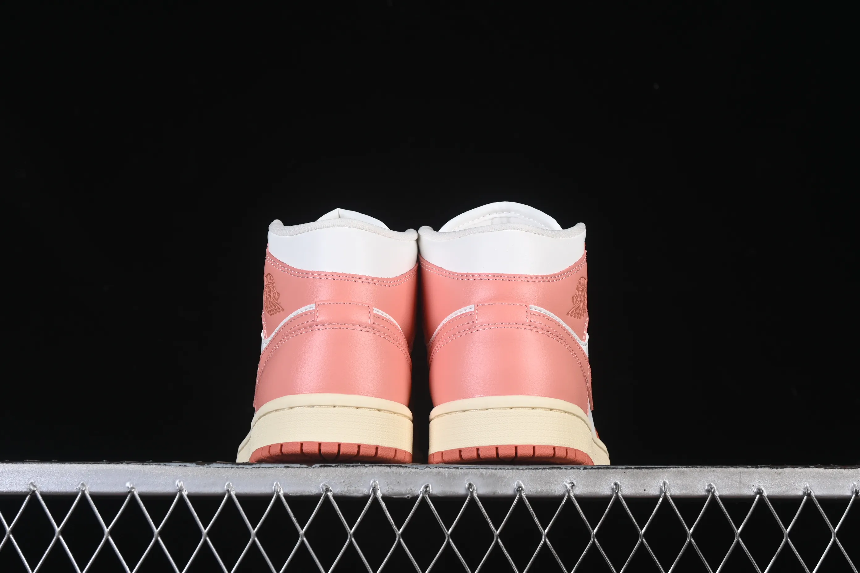 All categories Air Jordan Jordan series basketball shoes Air Jordan 1 Mid G version pure original Air Jordan 1 Mid AJ1 Joe 1 Sunshine Orange DQ8426-180